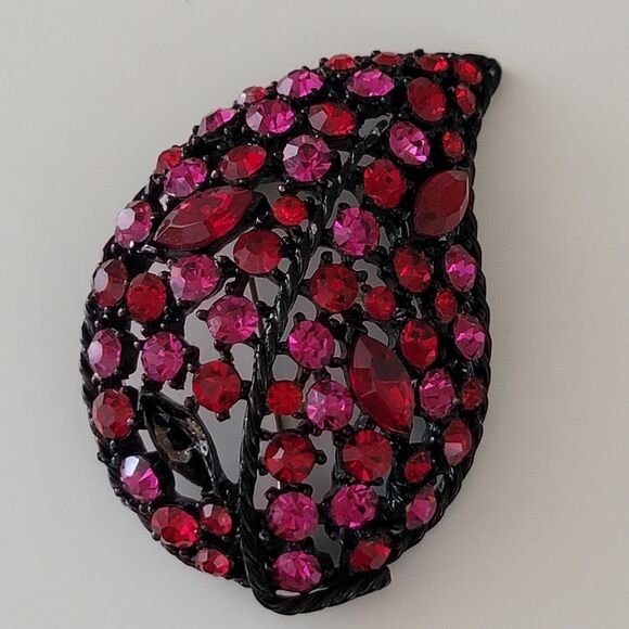 Brooch Black Setting Red & Pink Crystal Brooch Pin Pendant #0391 - Picture 5 of 8